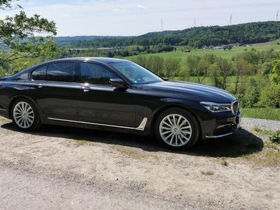 BMW 740