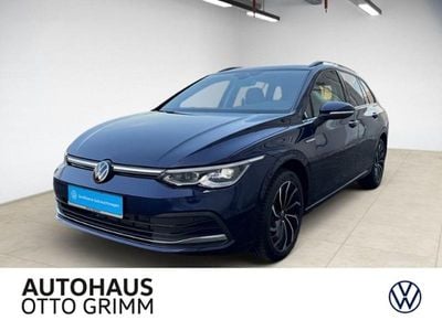 Gebraucht VW Golf VIII Style 150 PS (110 kW) 2023 Atlantik blue metallic (metallic) Kombi