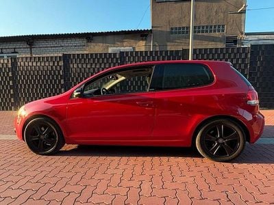 Gebraucht VW Golf VI 122 PS (89 kW) 2012 Rot Kleinwagen