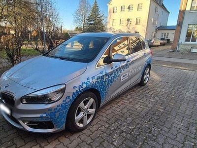 Gebraucht BMW 225 Sport Line 224 PS (164 kW) 2016 Silber Kombi