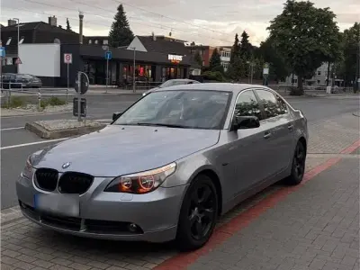 Gebraucht BMW 523 177 PS (130 kW) 2006 Grau Limousine