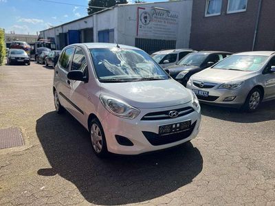 Gebraucht Hyundai i10 69 PS (50 kW) 2011 White crystal Kleinwagen