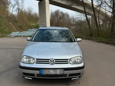Gebraucht VW Golf IV 105 PS (77 kW) 2002 Silber Kleinwagen
