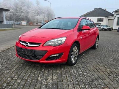 Rot Gebraucht 2014 Opel Astra Energy Kombi | 1.999 € (Superpreis)