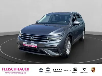 Gebraucht VW Tiguan Allspace Life 150 PS (110 kW) 2022 Grau SUV