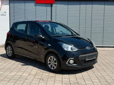 Gebraucht Hyundai i10 YES! 87 PS (63 kW) 2016 Schwarz Kleinwagen