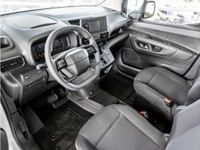 Neu Toyota Proace City City 100 kW (136 PS) 2026 Weiß (icy white) Van / Kleinbus