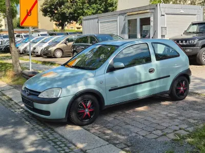 Gebraucht Opel Corsa Comfort 75 PS (55 kW) 2000 Grün Limousine