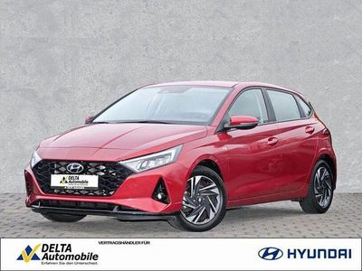 Gebraucht Hyundai i20 Trend 101 PS (74 kW) 2023 Dragon red Kleinwagen