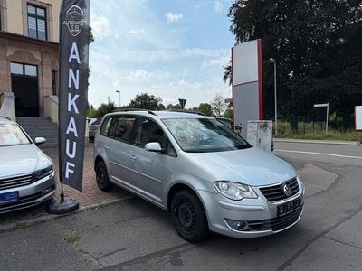 Silber Gebraucht 2007 VW Touran Van / Kleinbus | 5.999 € (Etwas zu teuer)