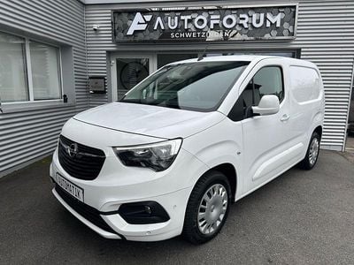 Second-hand Opel Combo Edition 131 CP (96 kW) 2018 Alb Monovolum