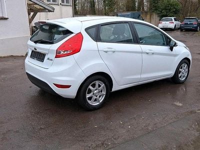 Second-hand Ford Fiesta 60 CP (44 kW) 2012 Alb Hatchback