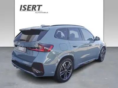 Gebraucht BMW X1 Sport Line 211 PS (155 kW) 2024 Cape york gruen (metallic) SUV