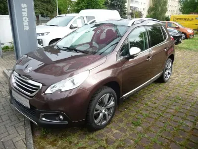 Gebraucht Peugeot 2008 Allure 120 PS (88 kW) 2014 Makahabraunmetallic SUV