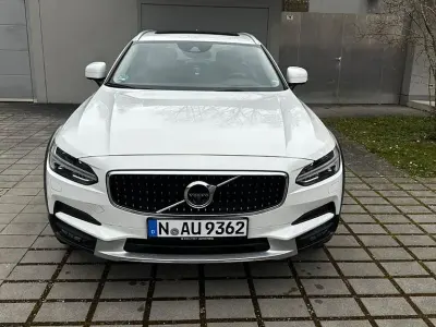 Brugt Volvo V90 CC 235 HK (172 kW) 2019 Hvid Stationcar