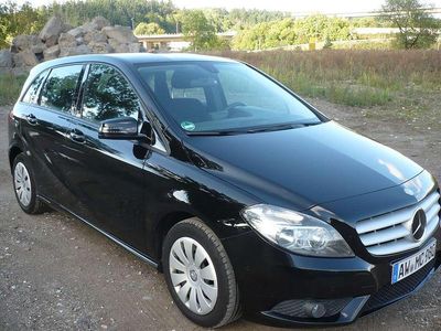 Mercedes B200