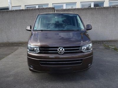 Käytetty VW Multivan Comfortline 179 HP (131 kW) 2010 Ruskea Tila-auto