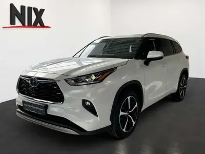 Second-hand Toyota Highlander Luxury 249 CP (183 kW) 2021 Alb SUV