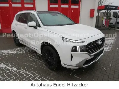 Gebraucht Hyundai Santa Fe Signature 179 PS (131 kW) 2022 Weiß SUV