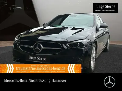 Gebraucht Mercedes C300 Avantgarde 265 PS (194 kW) 2022 Obsidianschwarz Limousine