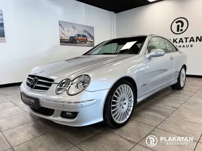 Gebraucht Mercedes CLK320 224 PS (164 kW) 2009 Silber Coupé