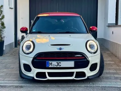 Gebraucht Mini John Cooper Works 231 PS (169 kW) 2017 Weiß Kleinwagen