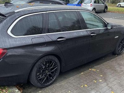 Schwarz Gebraucht 2012 BMW 520 Kombi | 7.900 € (Fairer Preis)
