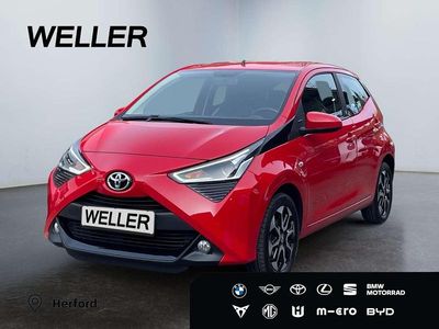 Usata Toyota Aygo X-play 72 CV (52 kW) 2020 Rosso Utilitaria