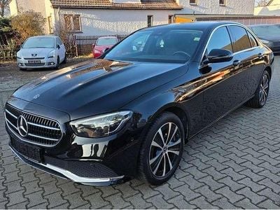 Gebraucht Mercedes E220 194 PS (142 kW) 2021 Schwarz Limousine