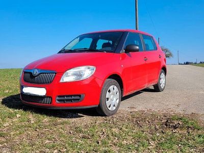 Gebraucht Skoda Fabia Classic 69 PS (50 kW) 2009 Rot Limousine