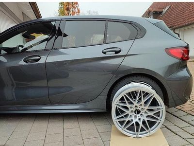 Gebraucht BMW 118 Performance 136 PS (100 kW) 2020 Grau Kleinwagen