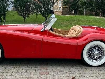 Usata Jaguar XF 209 CV (153 kW) 1954 Rosso Cabrio
