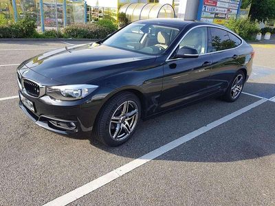 Gebraucht BMW 318 Luxury Line 143 PS (105 kW) 2014 Schwarz Limousine