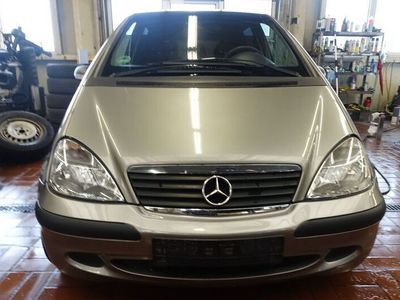 Gebraucht Mercedes A140 Elegance 82 PS (60 kW) 2004 Silber Van / Kleinbus