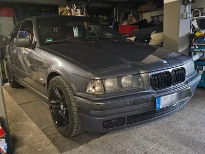 Używany BMW 323