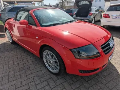 Gebraucht Audi TT Roadster Sport 179 PS (131 kW) 2005 Misanorot perleffekt Cabrio