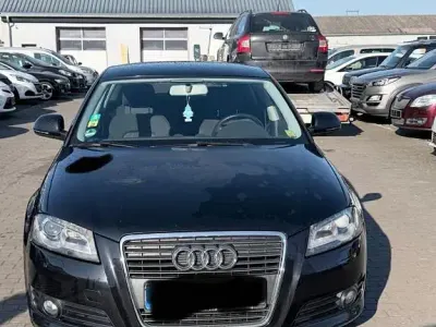 Gebraucht Audi A3 Sportback Ambiente 125 PS (91 kW) 2010 Schwarz Kleinwagen