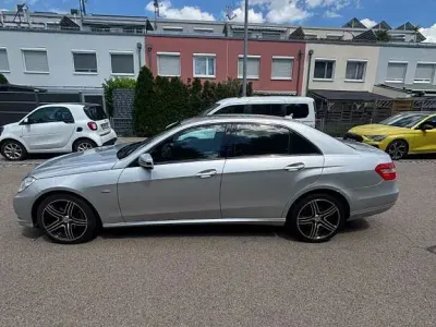 Gebraucht Mercedes E200 136 PS (100 kW) 2010 Limousine
