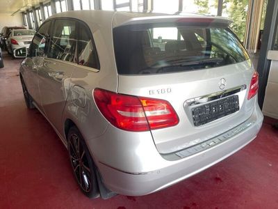 Mercedes B180