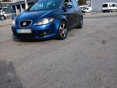 Usata Seat Altea 140 CV (102 kW) 2004 Blu Monovolume