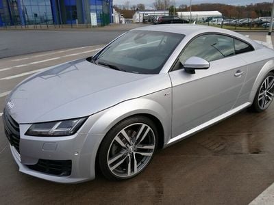 Gebraucht Audi TT S-Line 230 PS (169 kW) 2015 Silber Coupé