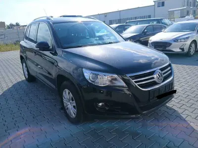 Gebraucht VW Tiguan Team 170 PS (125 kW) 2011 Schwarz SUV