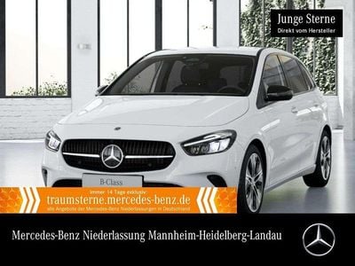 Gebraucht Mercedes B200 Progressive 163 PS (119 kW) 2025 Weiß Van / Kleinbus
