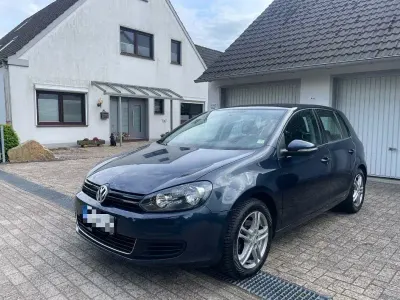 Gebraucht VW Golf VI 80 PS (58 kW) 2009 Blau Kleinwagen