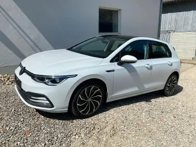 Gebraucht VW Golf VII Style 150 PS (110 kW) 2020 Weiß Limousine