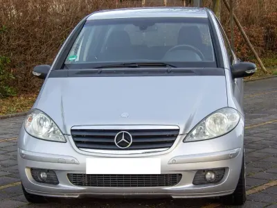 Gebraucht Mercedes A150 Classic 95 PS (69 kW) 2005 Silber Limousine