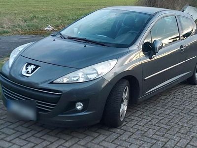 gebraucht Peugeot 207 baujahr 2012 mit fast 2 jahre tüv