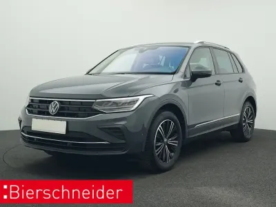 Gebraucht VW Tiguan Active 131 PS (96 kW) 2022 Grau SUV