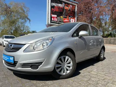 Usata Opel Corsa Basis 80 CV (58 kW) 2008 Argento Utilitaria