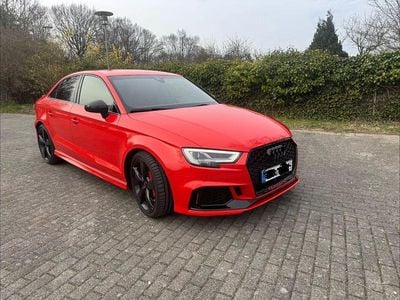 Gebraucht Audi RS3 Sport 400 PS (294 kW) 2018 Rot Limousine